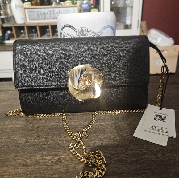 Ted Baker London Black Leather Magnolia Kira Gold Rose Clutch Crossbody Bag NWT - Picture 3 of 8